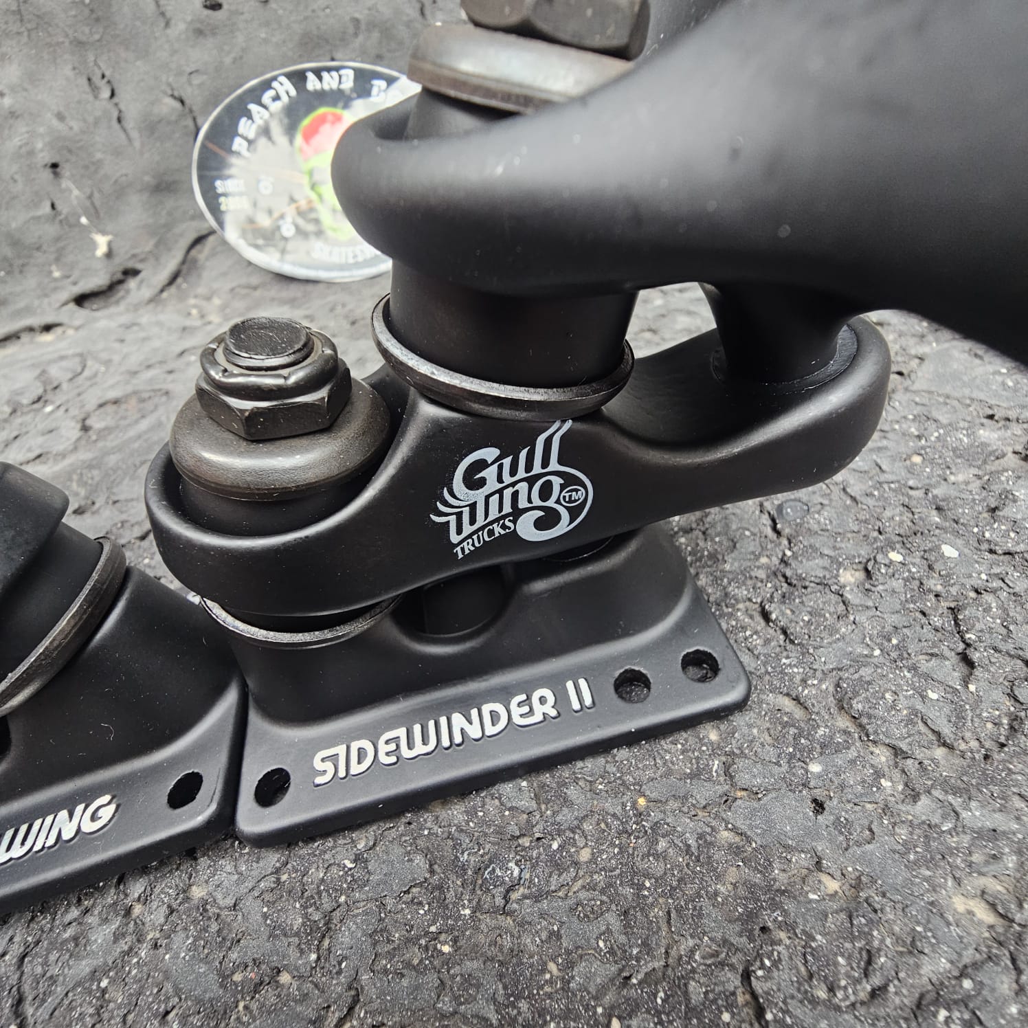 Peach and Bones Skateshop CDMX Gullwing Trucks Sidewinder 10.0 Reverse Single - Image 4