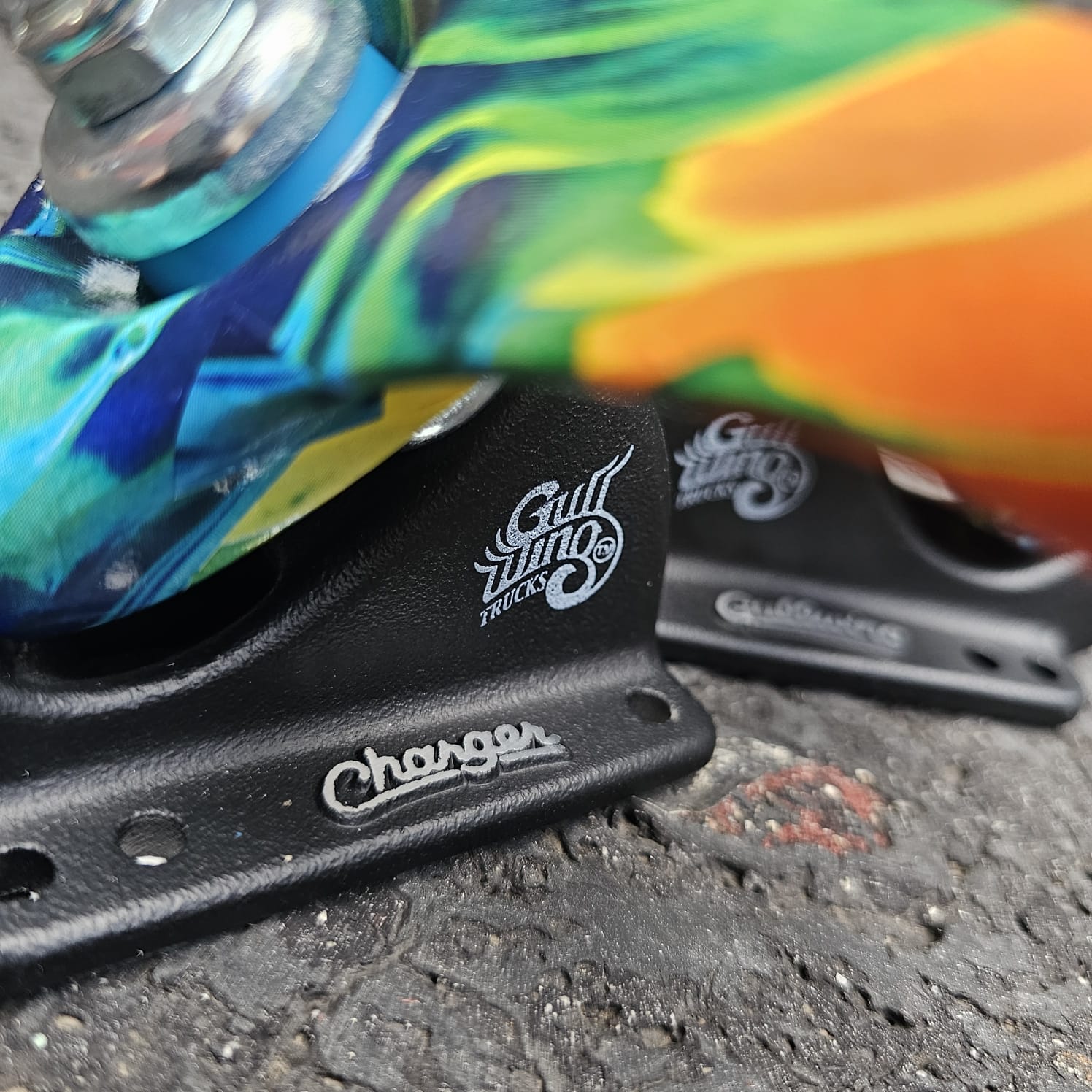 Peach and Bones Skateshop CDMX Gullwing Trucks Charger 9.0 Charger - Image 3