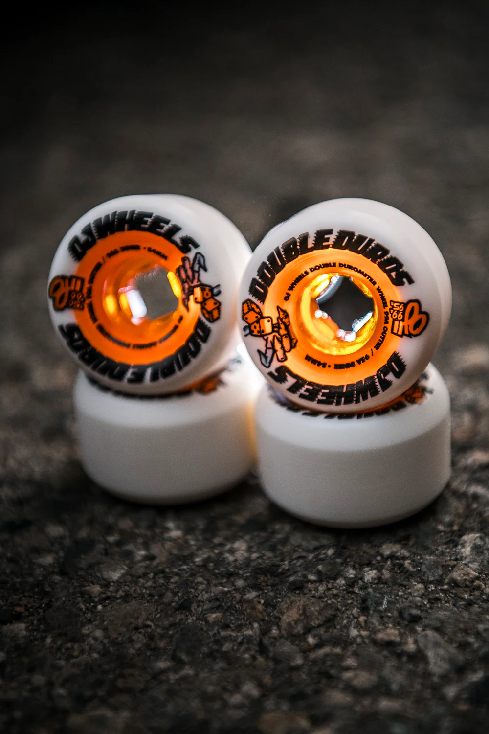 Peach and Bones Skateshop CDMX OJ Wheels 54mm 99a outer/95a inner Double Duro White Orange Mini Combo - Image 4