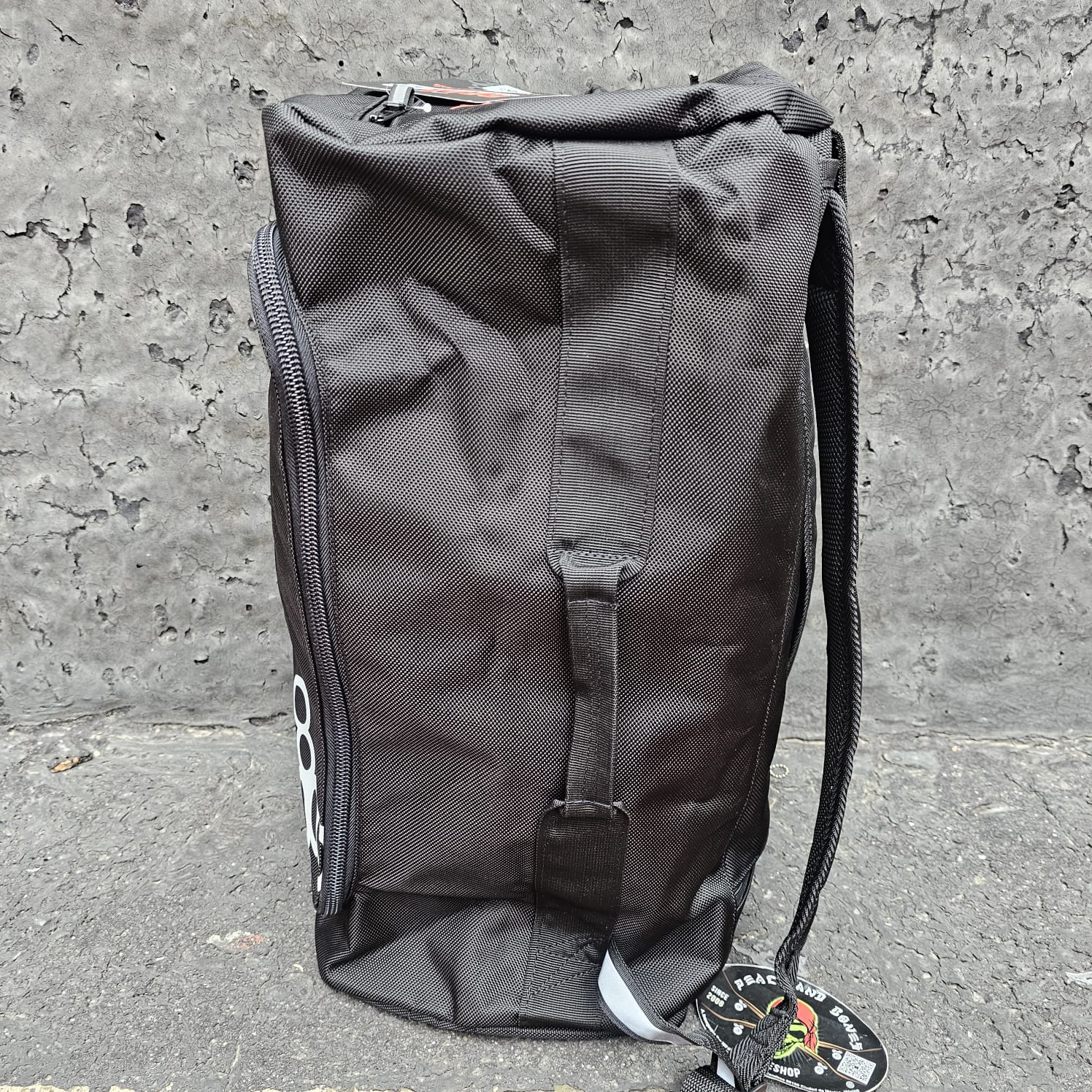 Peach and Bones Skateshop CDMX Triple 8 Backpack Gear 40 Duffel Bag - Image 4