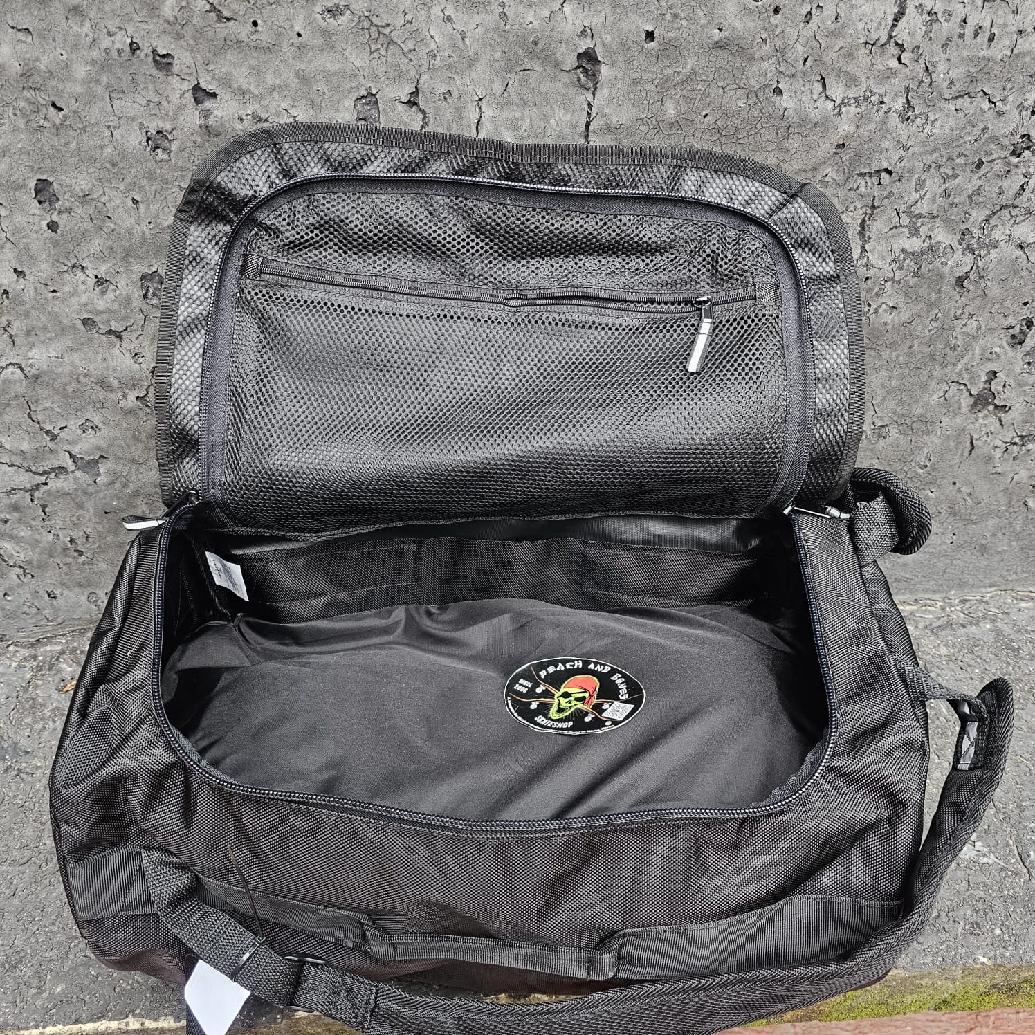 Peach and Bones Skateshop CDMX Triple 8 Backpack Gear 40 Duffel Bag - Image 5
