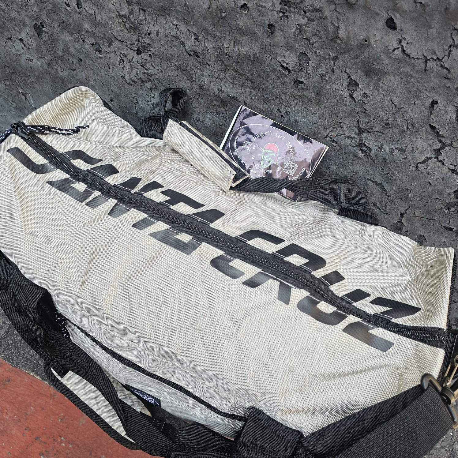 Peach and Bones Skateshop CDMX Santa Cruz Backpack Wanderer Duffle Beige/Black - Image 8