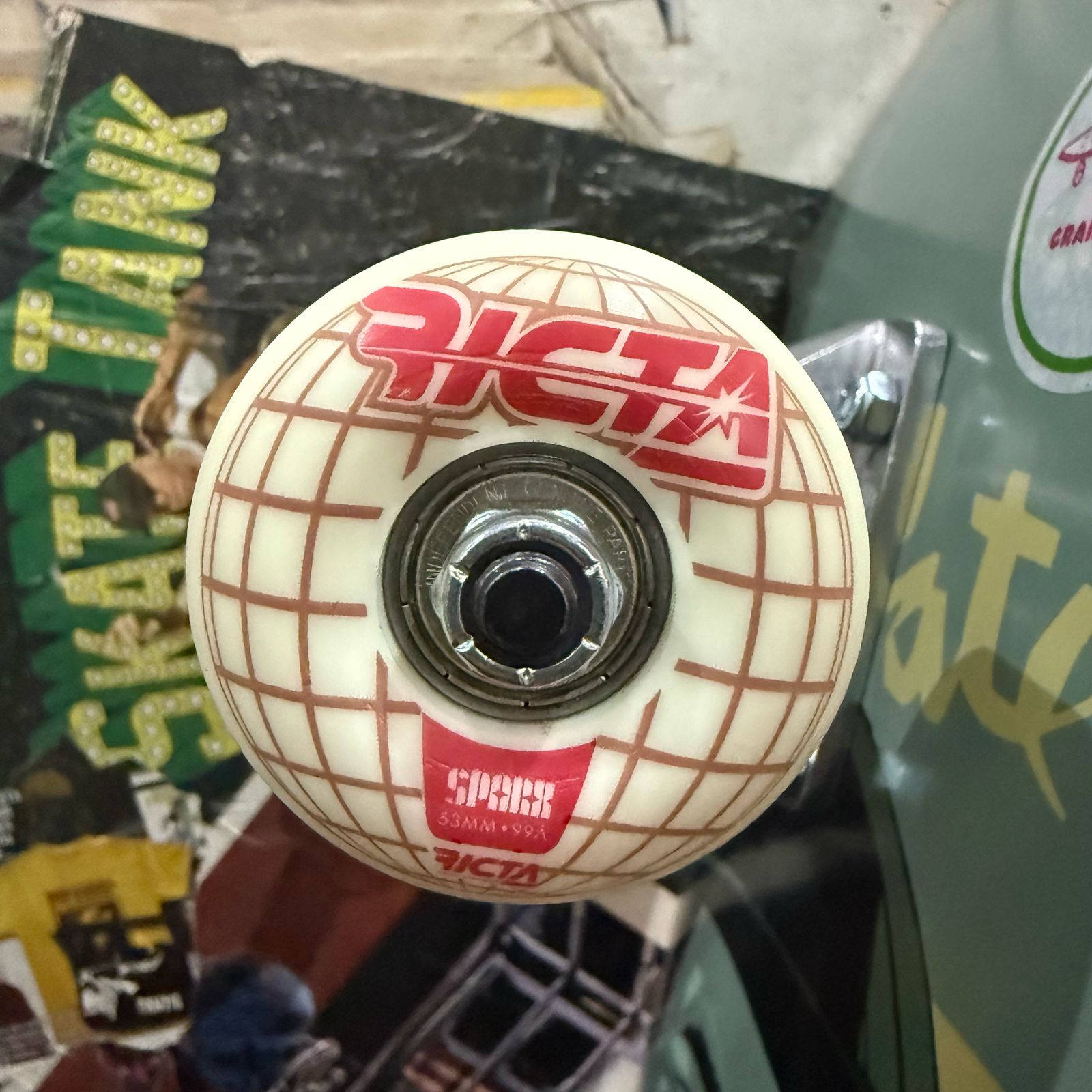 Peach and Bones Skateshop CDMX Tabla Chocolate 8.00 x 31.80 in Yonnie Cruz Archive COMPLETE 2 - Image 3
