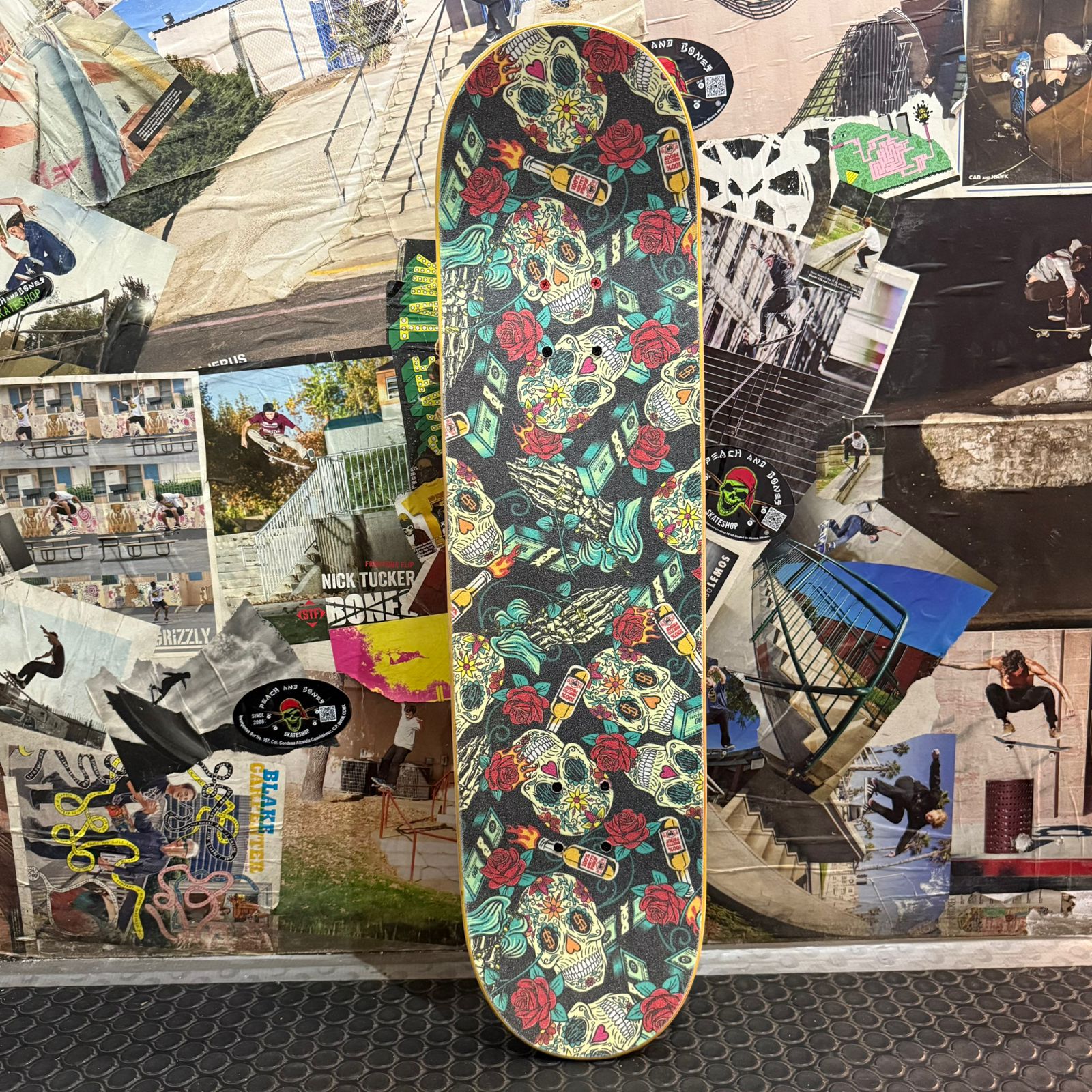 Peach and Bones Skateshop CDMX Tabla Elephant 8.50 x 32.00 in Brand Smash COMPLETE 1 - Image 3