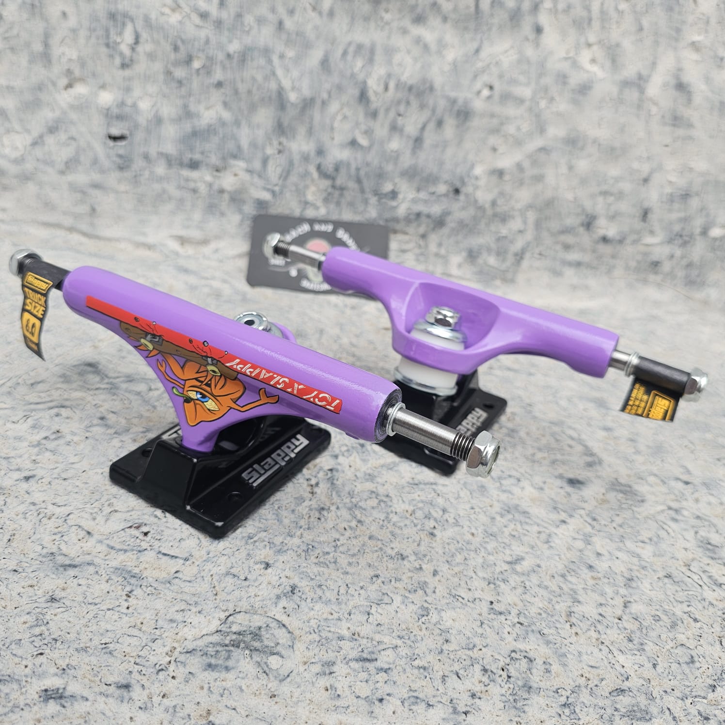Peach and Bones Skateshop CDMX Slappy Trucks 8.00" Toy Machine x Slappy ST1 Hollow Purple/Black
