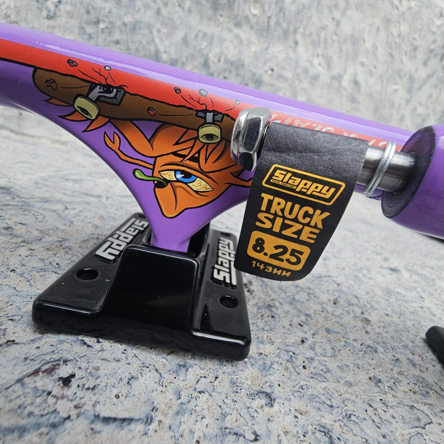 Peach and Bones Skateshop CDMX Slappy Trucks 8.25″ Toy Machine x Slappy ST1 Hollow Purple/Black