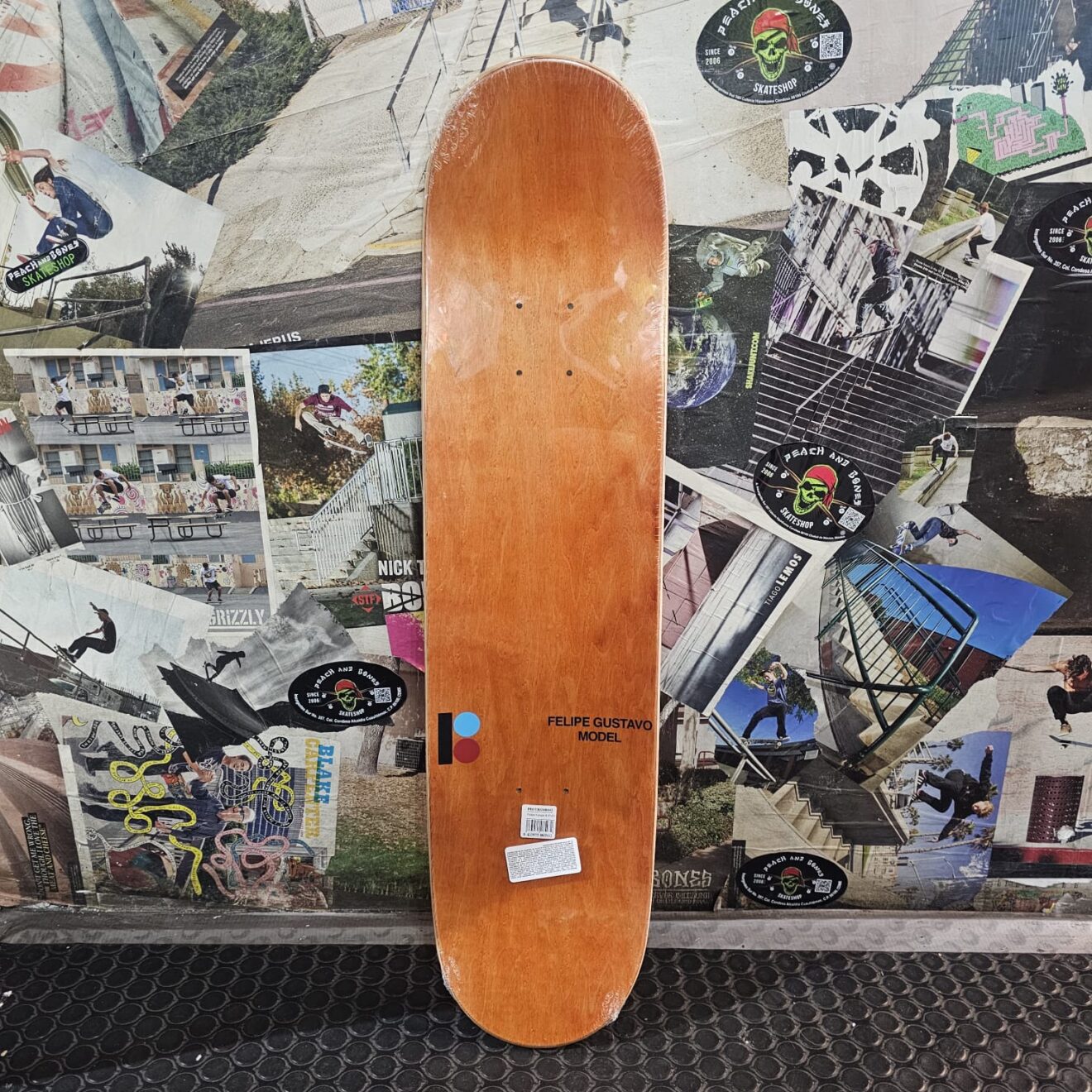Tabla Plan B 8.0 x 31.5 in Felipe Koogie - Peach and Bones Skateshop