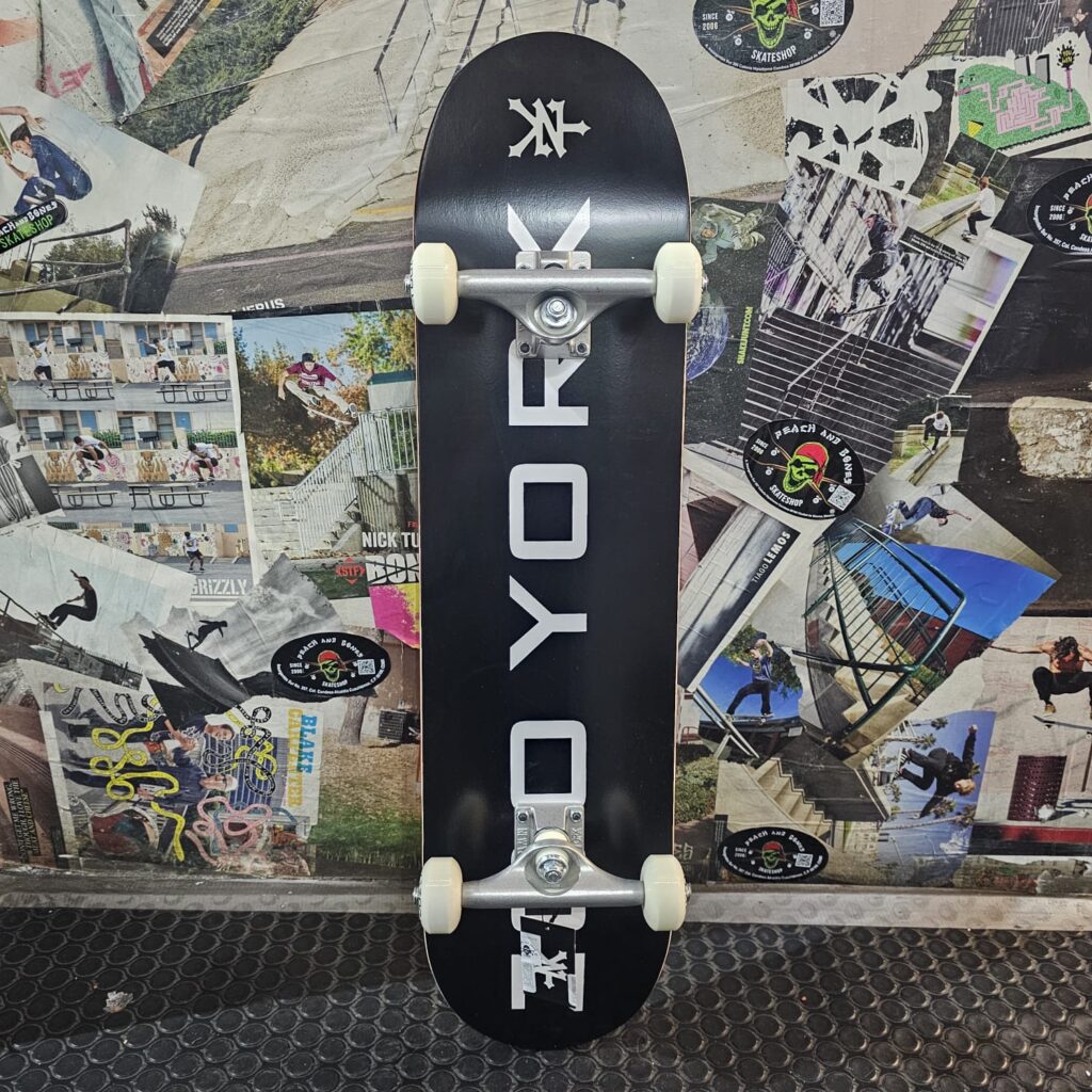Peach and Bones Skateshop CDMX Skateshop México