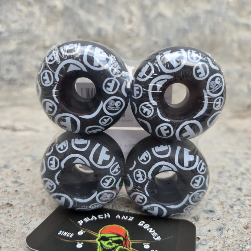 Peach and Bones Skateshop CDMX Skateshop México