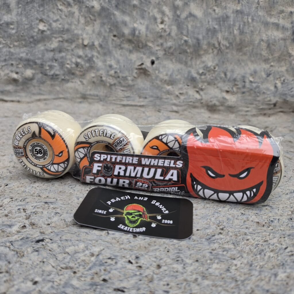 Peach and Bones Skateshop CDMX Skateshop México